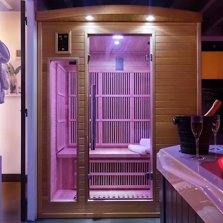 Romance Lofts De Gamme Avec Sauna דירה
